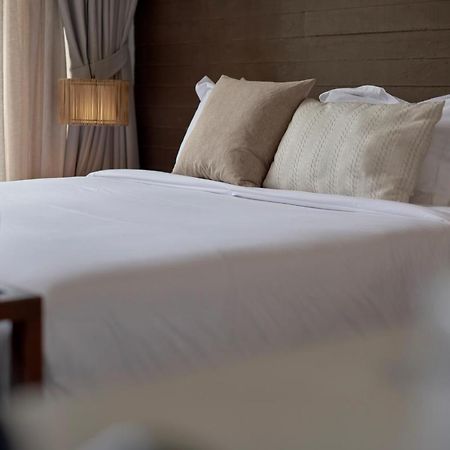 Chula Beach Resort Кханом Екстер'єр фото