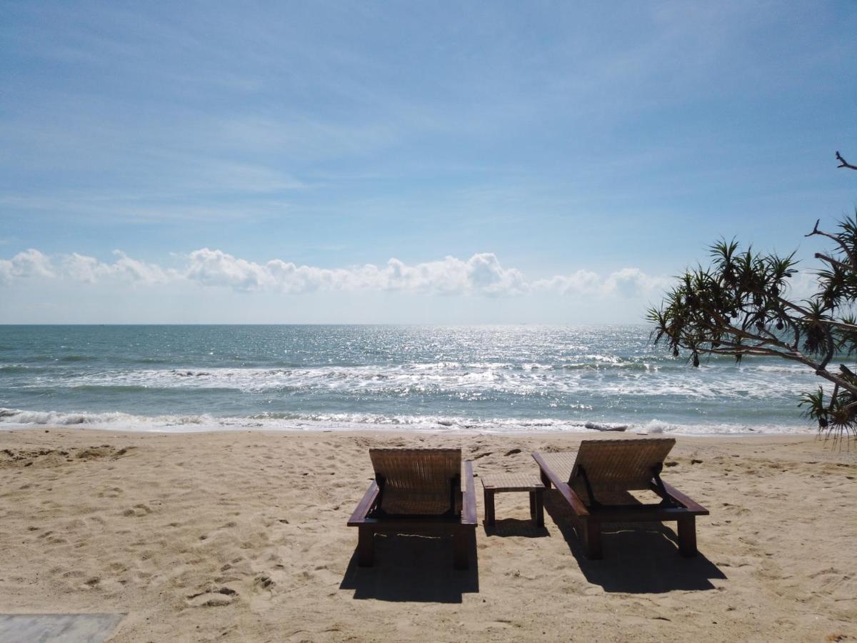 Chula Beach Resort Кханом Екстер'єр фото