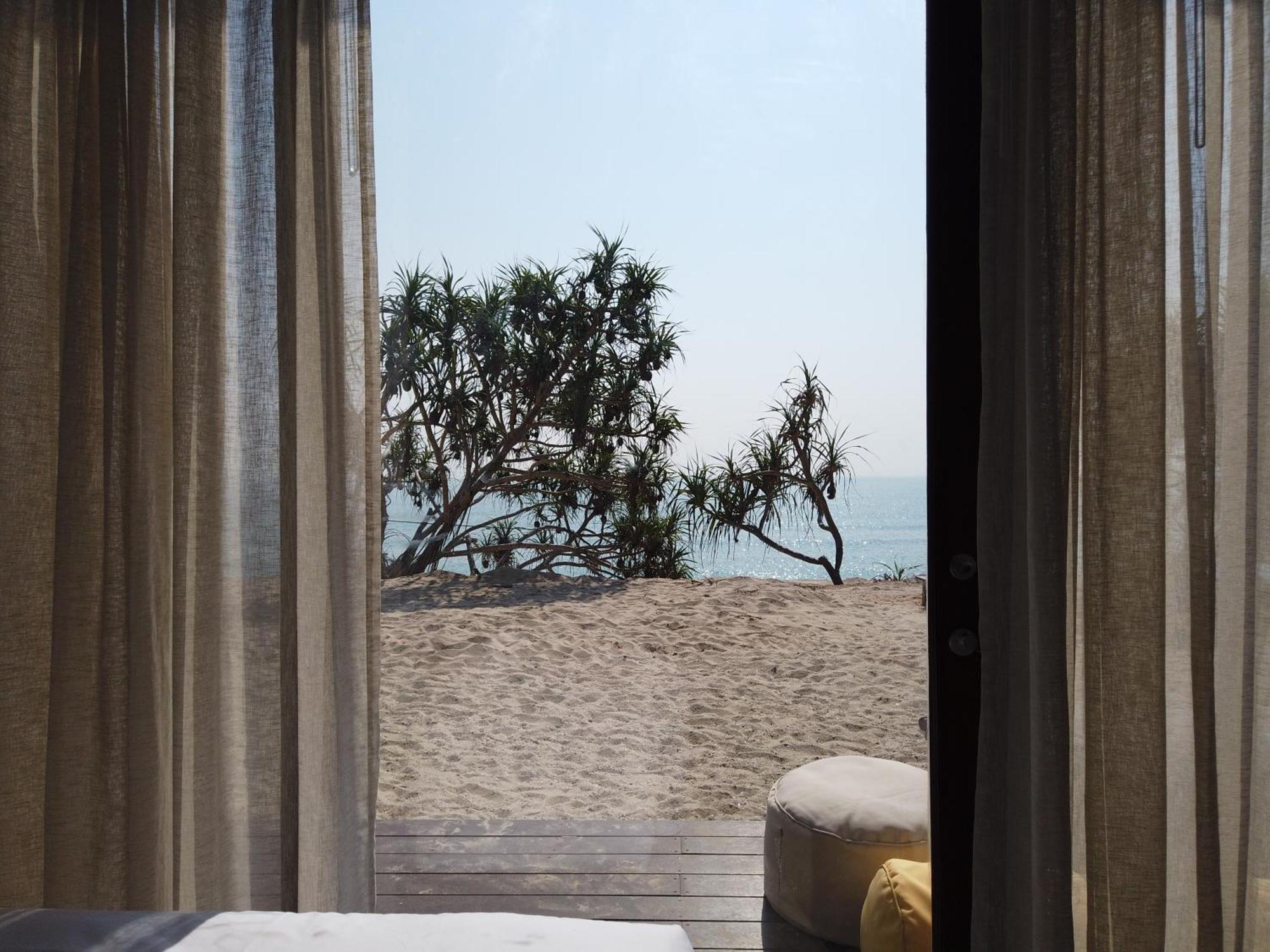 Chula Beach Resort Кханом Екстер'єр фото
